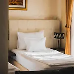 Alexandar Lux 4*