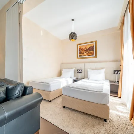 Alexandar Lux Hotel
