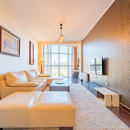 Alexandar Lux Hotel 4*