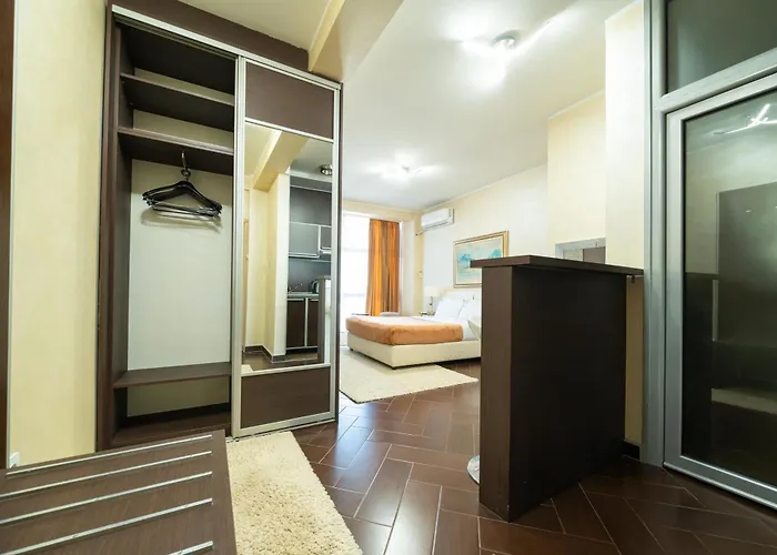 Alexandar Lux Hotell 4*