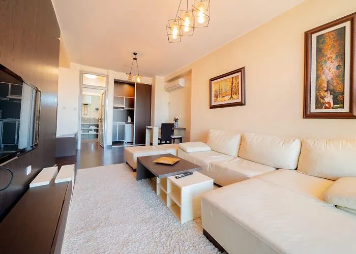 Alexandar Lux Podgorica