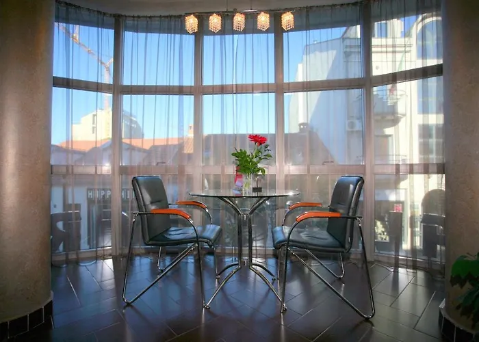 Alexandar Lux Hotell