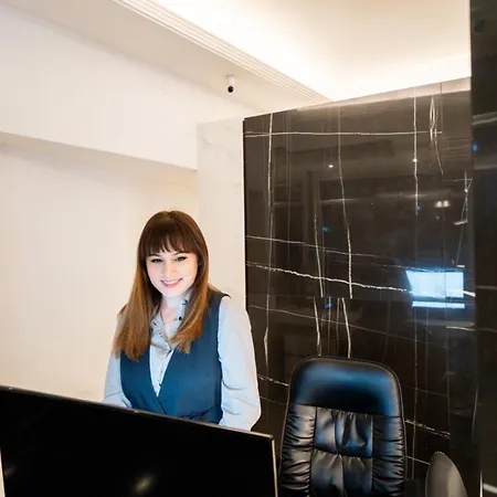 Alexandar Lux Szálloda