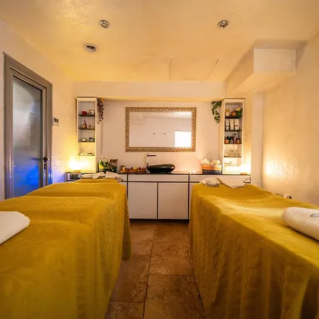 Szálloda Alexandar Lux 4*