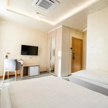 Alexandar Lux 4* Podgorica