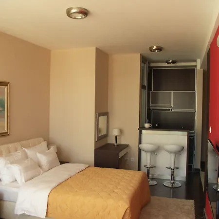 Alexandar Lux 4* Podgorica