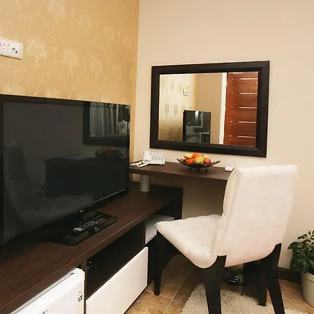 Alexandar Lux Podgorica