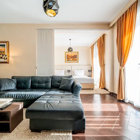 Alexandar Lux Szálloda Podgorica