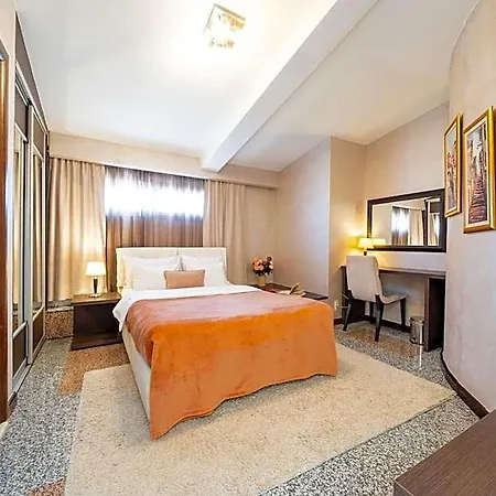 Alexandar Lux 4* Podgorica