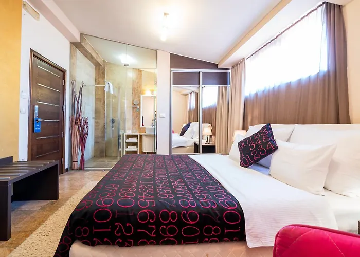 Alexandar Lux Подгориця