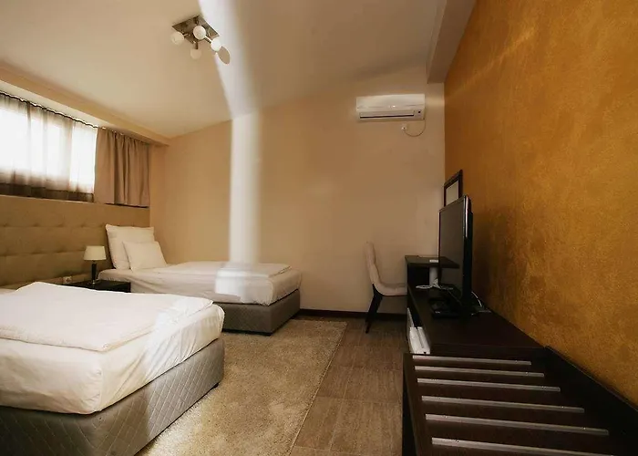 Alexandar Lux 4* Podgorica