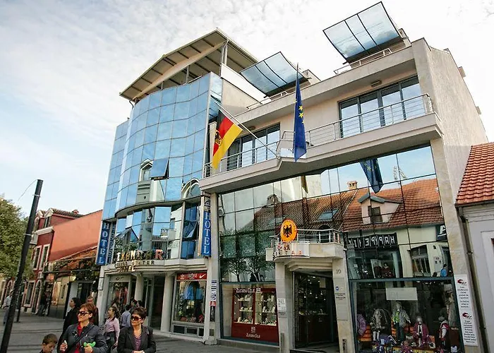 Alexandar Lux Szálloda 4*