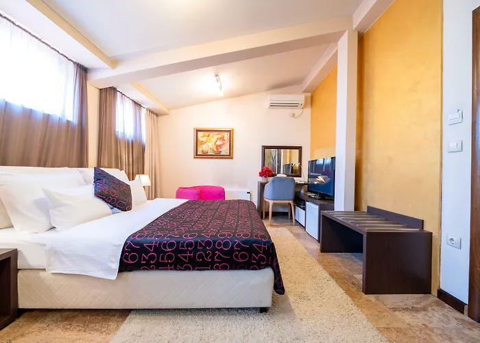 Alexandar Lux Otel Podgoriçe